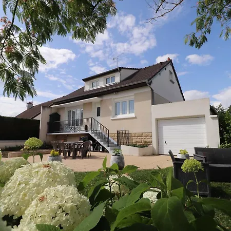 Bernard Holiday home Ussy-sur-Marne